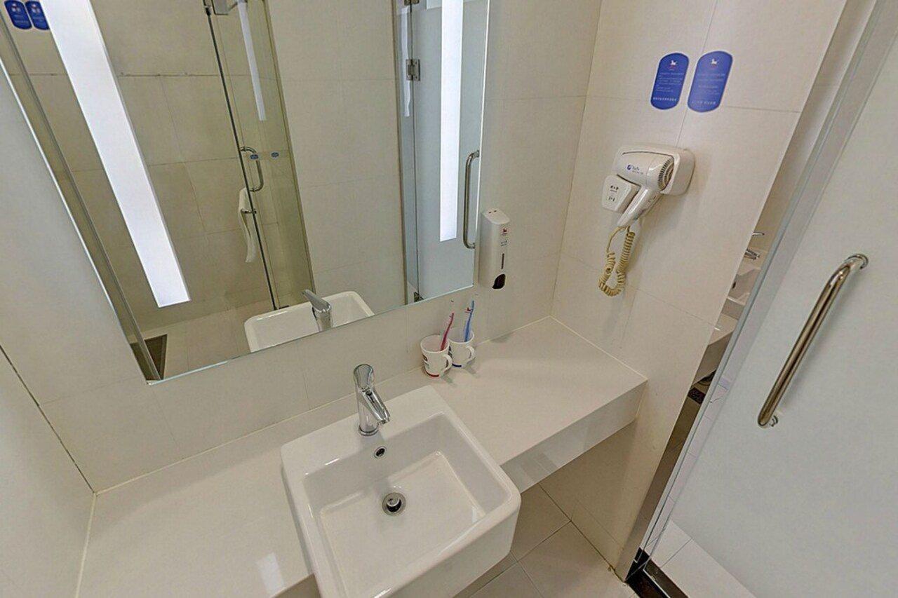 Hanting Hotel Shanghai Xujiahui المظهر الخارجي الصورة