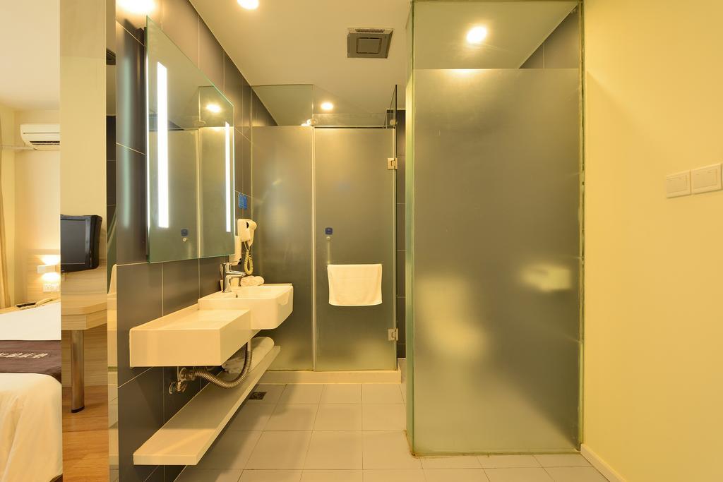 Hanting Hotel Shanghai Xujiahui المظهر الخارجي الصورة